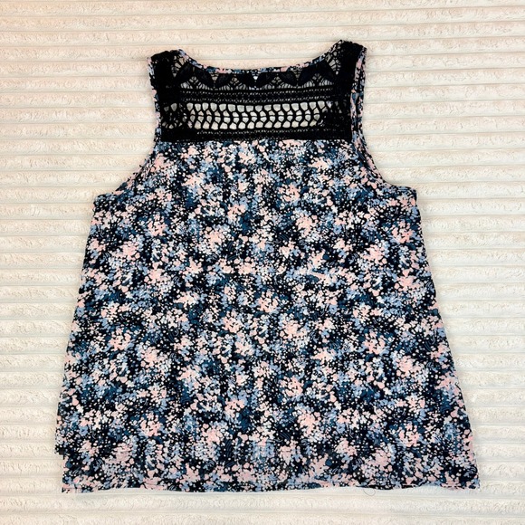 Torrid Floral Crochet Lace Tank Top Navy Pink Blue Sleeveless Blouse Size 0 - Picture 7 of 7
